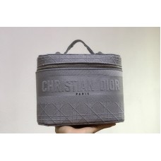 Christian Dior Siortravel Vanity Case in Light Blue Dior Oblique Canvas Christian Dior Siortravel Vanity Case in Light Blue Dior Oblique Canvas