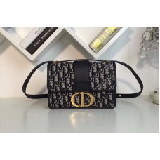 Dior taigne Flap bag in Blue Dior Oblique jacquard canvas Dior taigne Flap bag in Blue Dior Oblique jacquard canvas