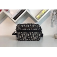 Dior taigne Box bag in blue Dior Oblique jacquard canvas Dior taigne Box bag in blue Dior Oblique jacquard canvas