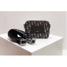 Dior Oblique Camera Bag in blue Dior Oblique jacquard canvas Dior Oblique Camera Bag in blue Dior Oblique jacquard canvas
