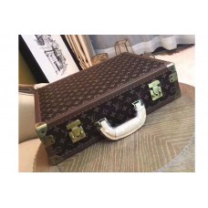 Louis Vuitton M21209 Bisten Suitcase 40 in Monogram Canvas Louis Vuitton M21209 Bisten Suitcase 40 in Monogram Canvas