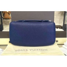LOUIS VUITTON M30652 Atoll Taiga Travel Case in Blue Taiga Leather